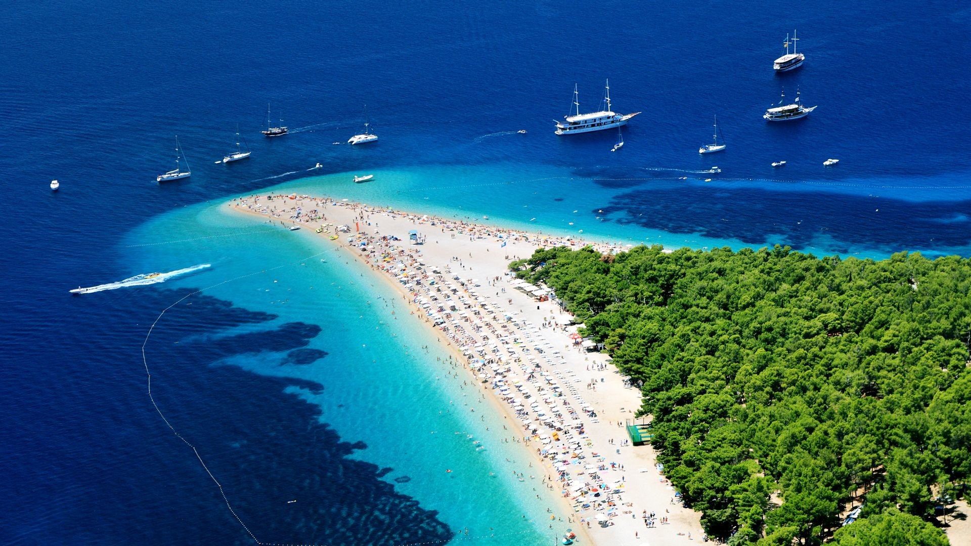 Boris-Kacan_-Bol_Zlatni-Rat_otok-Brac_2013_07-compressor-1920x1080.jpg